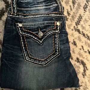 Like New Miss Me Capris